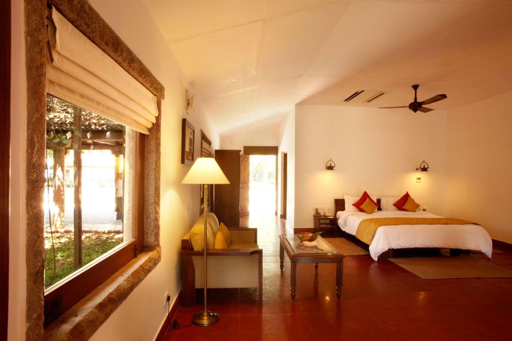 马杜赖遗产酒店 客房 照片 A room at the resort