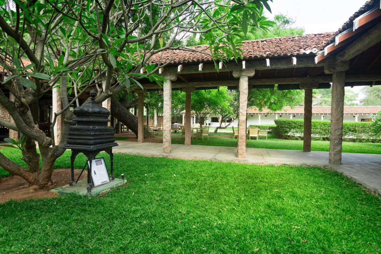 马杜赖遗产酒店 外观 照片 The Bell Tower